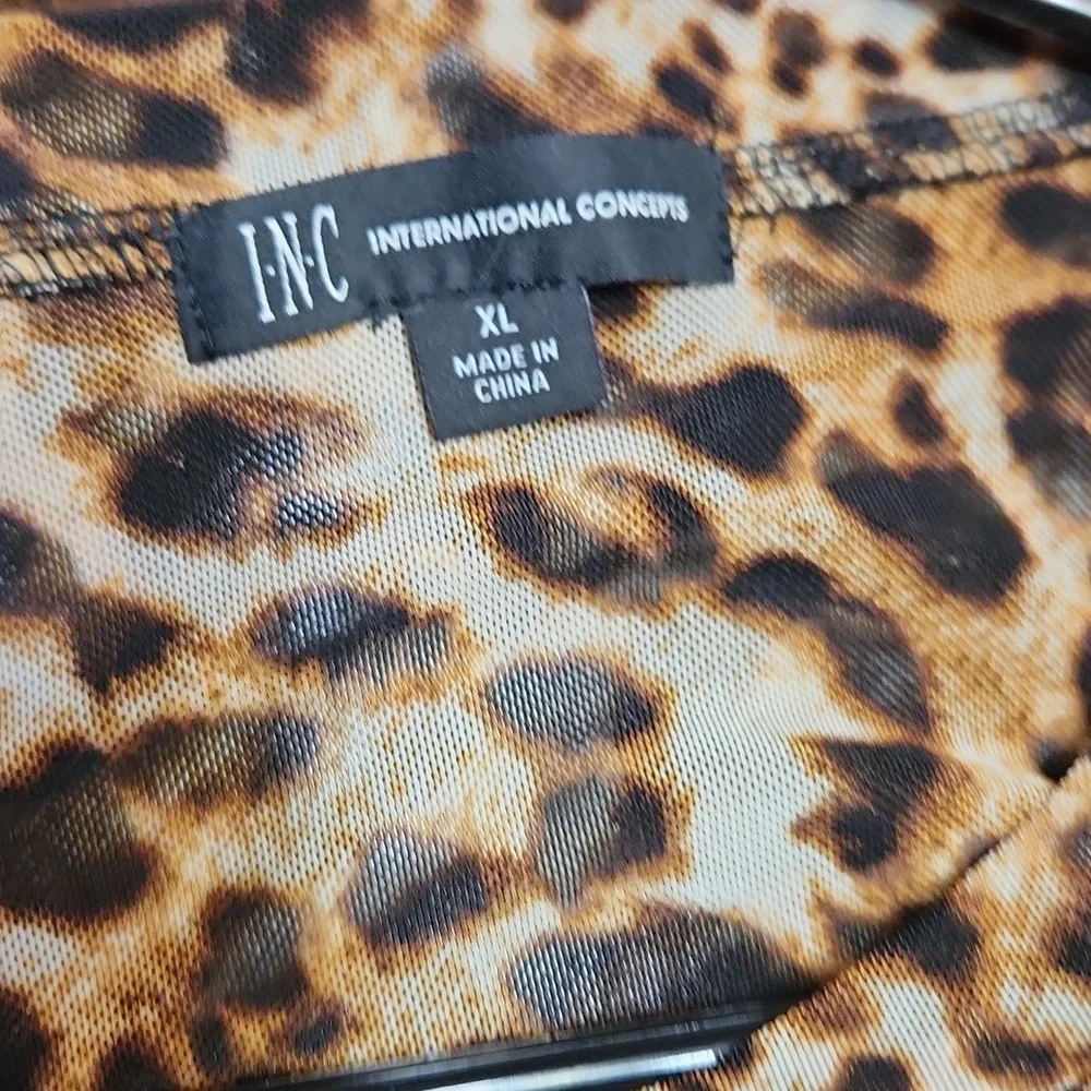 Leopard Top - Picture 3 of 4